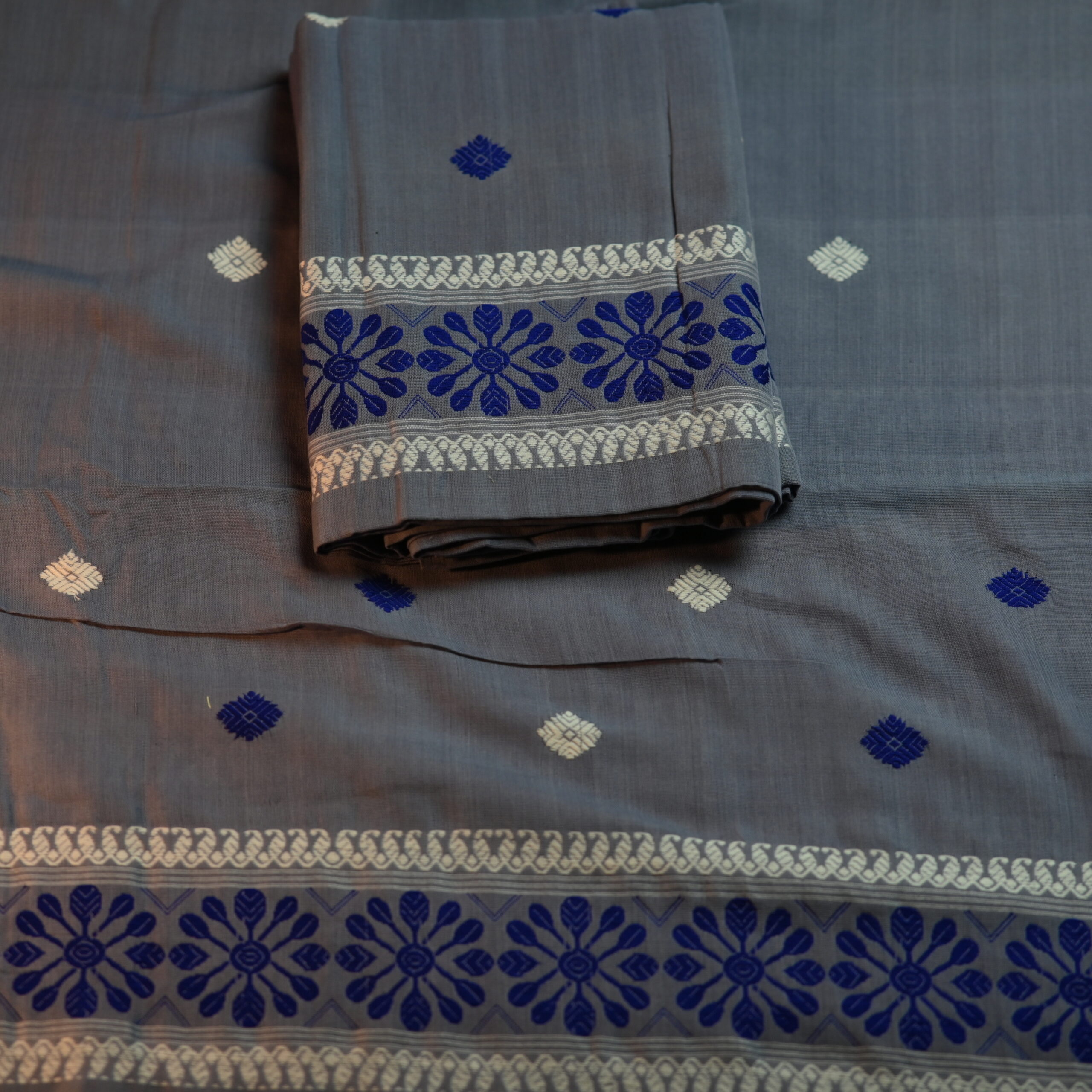 Handcrafted Masrised Cotton Sador Mekhela with unstitched Blouse piece - Image 2