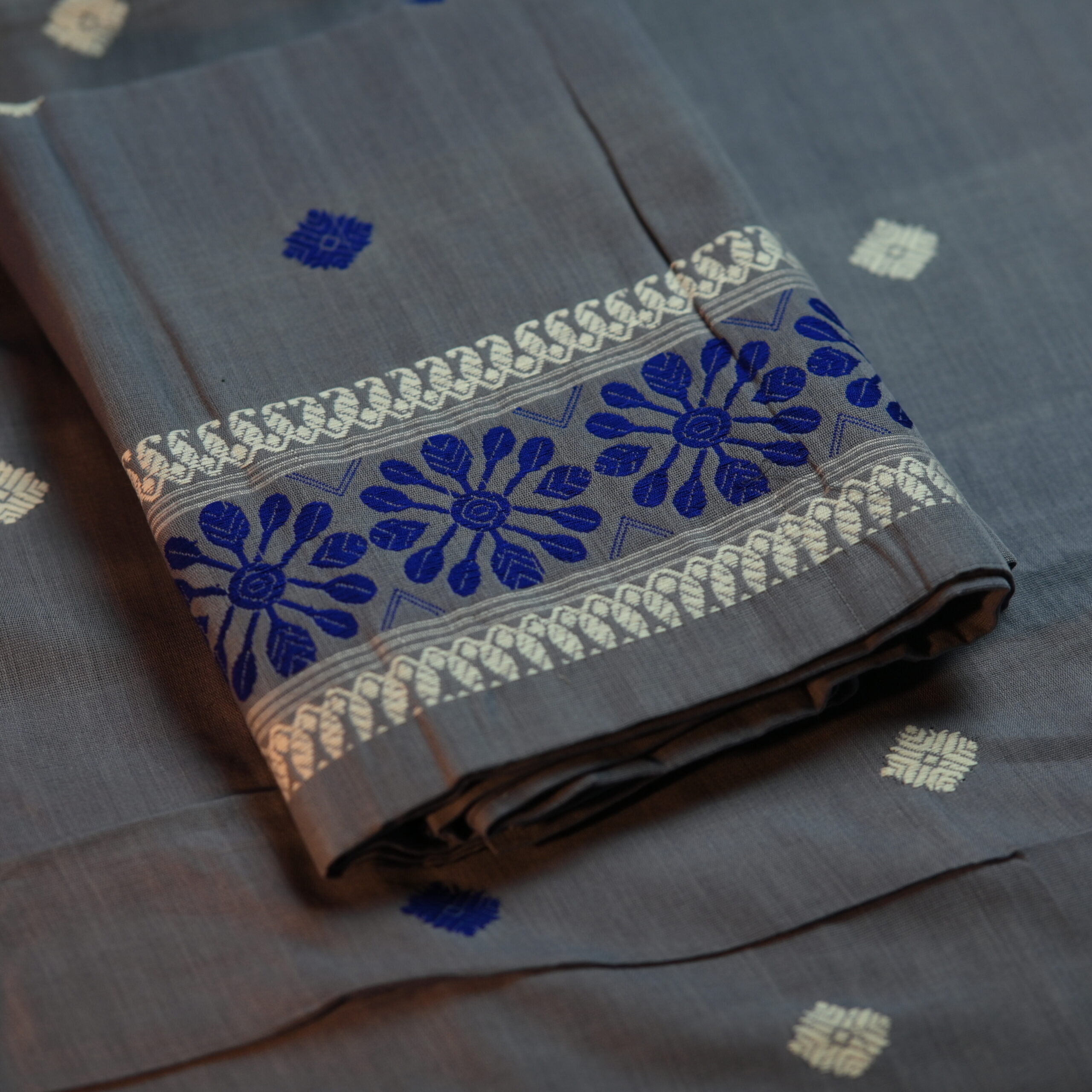 Handcrafted Masrised Cotton Sador Mekhela with unstitched Blouse piece - Image 3