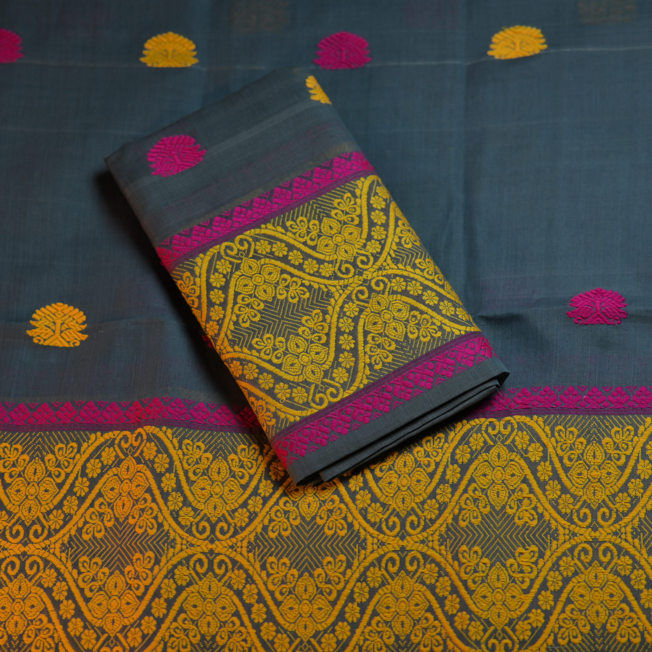 Handcrafted Kesapat Cotton Sador Mekhela (Self Border) with unstitched Blouse piece - Image 2