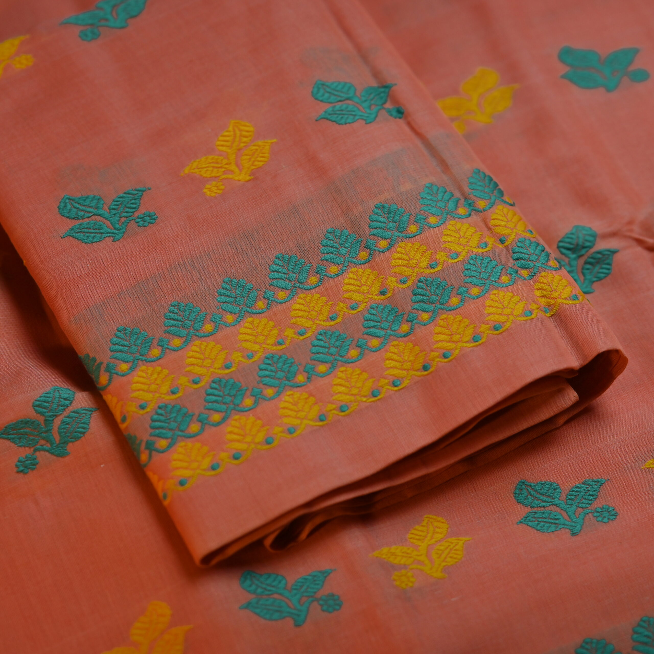 Handcrafted Kesapat Cotton Sador Mekhela with unstitched Blouse piece - Image 3